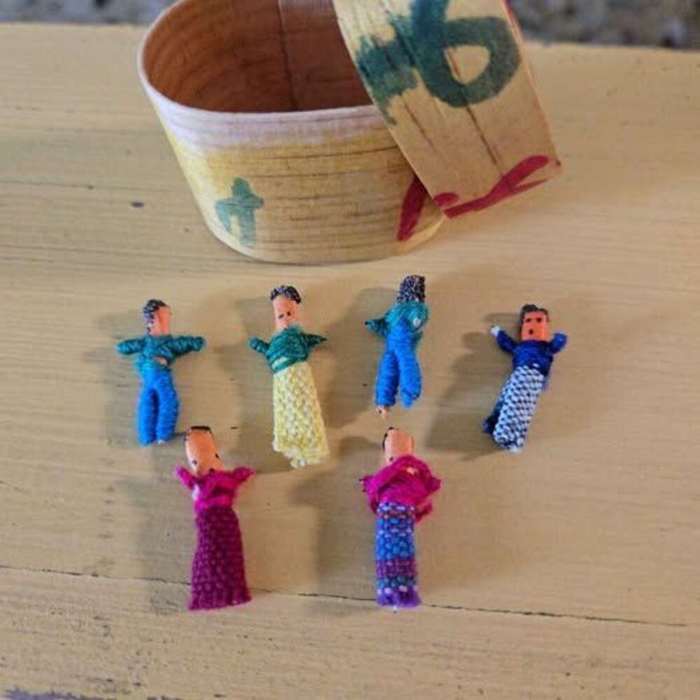 Vintage Guatemalan Worry Dolls in Hand-Painted Wooden Box Trinket